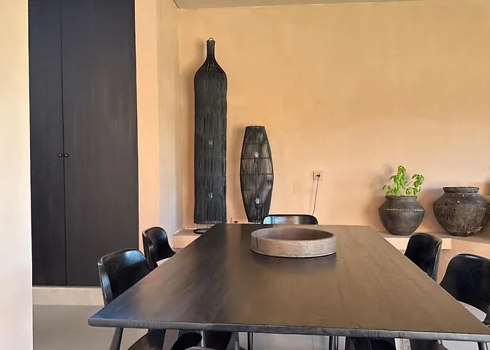 Private 3 Bedroom With Pool