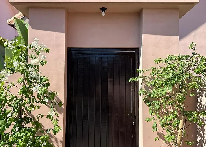 Private 3 Bedroom With Pool ヴィラ